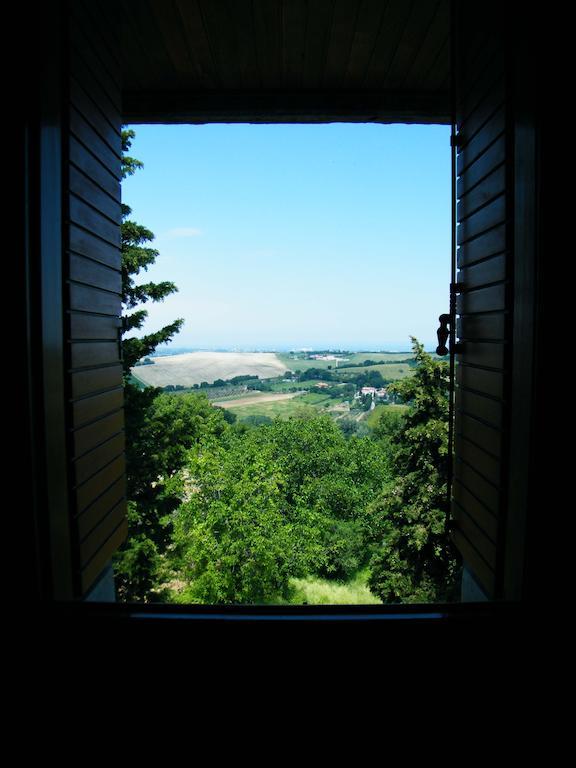 Tarcisio B&B Tavullia Ruang foto